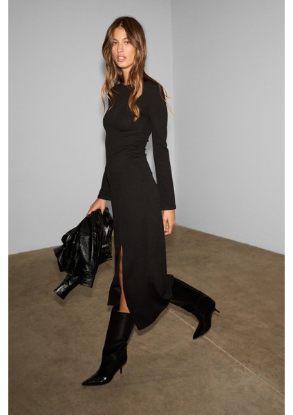 THALUNE Kadın Yuvarlak Yaka Uzun Kollu Vücuda Oturan Önde Yırtmaç Detaylı uzun Siyah Elbise fırsatları