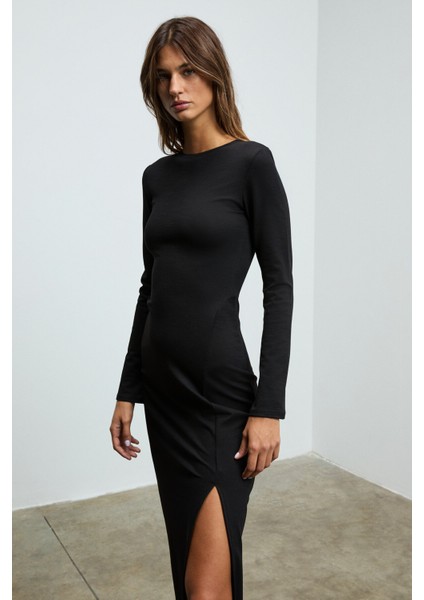 THALUNE Kadın Yuvarlak Yaka Uzun Kollu Vücuda Oturan Önde Yırtmaç Detaylı uzun Siyah Elbise indirimleri