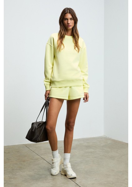 CARROL Kadın Nakış İşlemeli Beli Lastikli 3 İplik Organik Pamuk Relaxed Sarı Şort