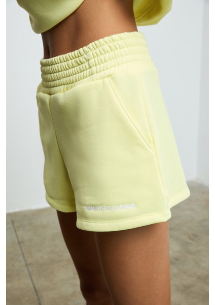 CARROL Kadın Nakış İşlemeli Beli Lastikli 3 İplik Organik Pamuk Relaxed Sarı Şort indirimleri