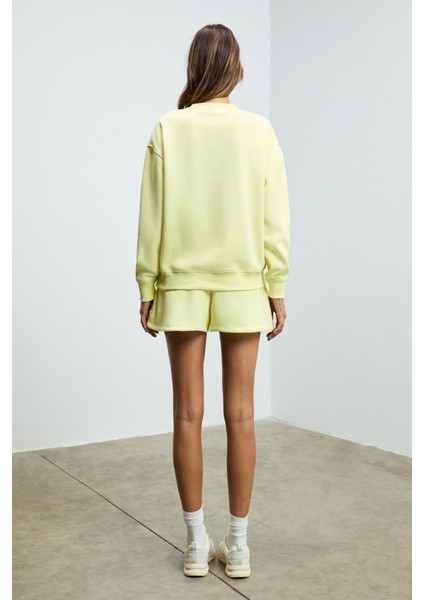 CARROL Kadın Nakış İşlemeli Beli Lastikli 3 İplik Organik Pamuk Relaxed Sarı Şort