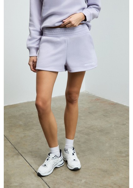 CARROL Kadın Nakış İşlemeli Beli Lastikli 3 İplik Organik Pamuk Relaxed Lila Şort fiyatları