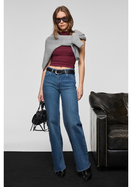 FABLE Kadın Straıght Fit Paçası Dikişsiz Bitişli Denim Koyu Mavi Jeans fiyatları