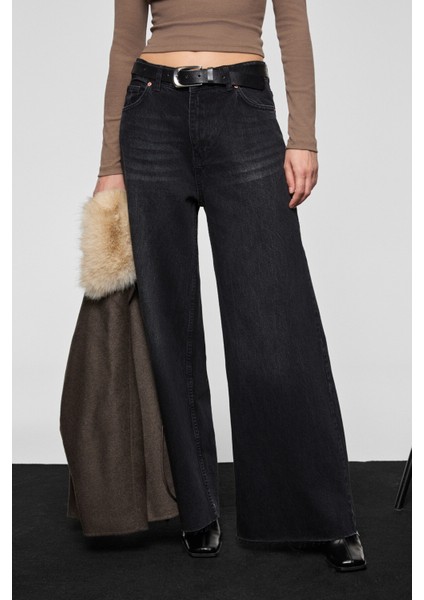 PIEDRA Kadın %100 Pamuk Geniş Paça Paçası Dikişsiz Bitişli Denim Siyah Jeans modelleri