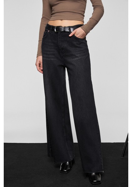 PIEDRA Kadın %100 Pamuk Geniş Paça Paçası Dikişsiz Bitişli Denim Siyah Jeans fırsatları