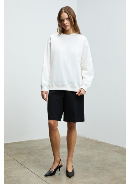 KARIUS Kadın Organik Pamuklu İçi Polarlı Oversize Yuvarlak Yakalı Beyaz Sweatshirt indirimleri