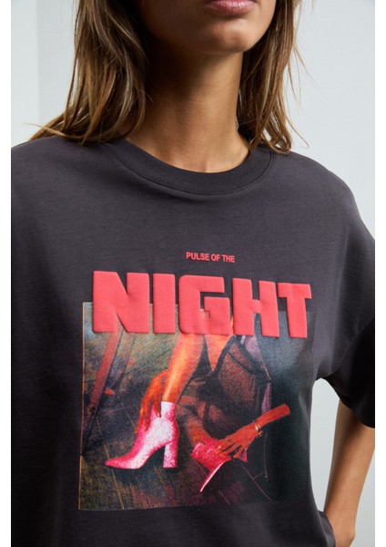 AYUKRA Kadın Yumuşak Ve Esnek Kumaşlı Baskı Detaylı Bisiklet Yakalı Antrasit T-Shirt fiyatları