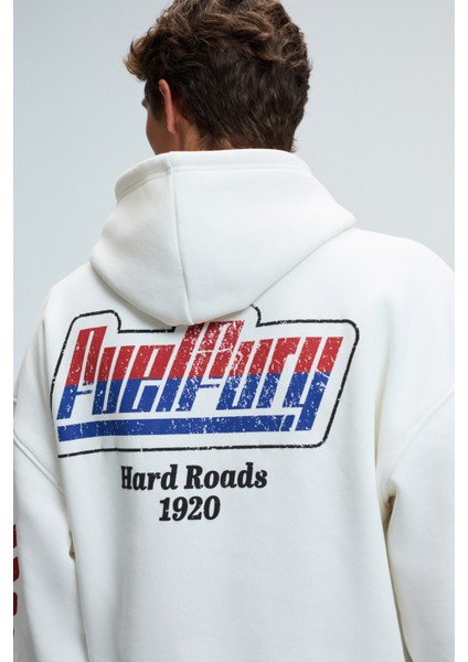 ABISMO Erkek Kapüşonlu Kanguru Cepli Kolları ve Sırtı Baskılı Relaxed Fit Beyaz Sweatshirt