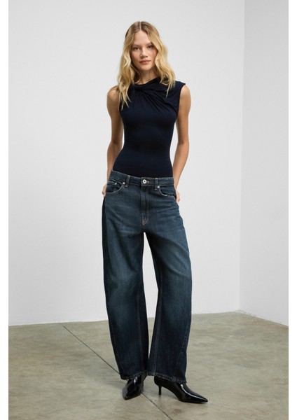 ORILENNA Kadın Önü Düğüm Detaylı Vücudu Saran Sıfır Kollu Slim Fit Lacivert Bluz indirimleri