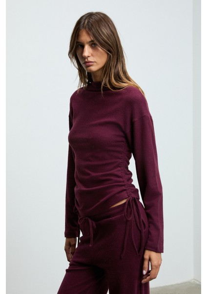 KIREYLA Kadın Yumuşak Ve Esnek Kumaşlı Yanlardan Fonksiyonel Büzgülü Bordo Bluz fiyatları
