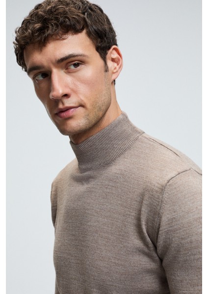 REBEL Erkek Yarım Balıkçı Yaka Basic Slim Fit Triko Vizon Kazak indirimleri