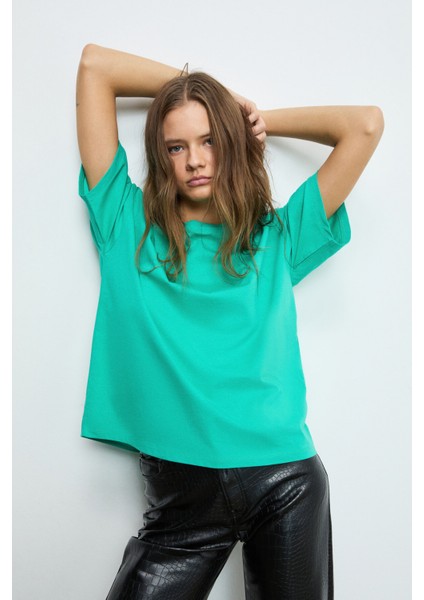 LAGERTHA Kadın %100 organik Pamuklu Kalın Dokulu Oversize Fit Yuvarlak Yakalı Yeşil T-Shirt modelleri