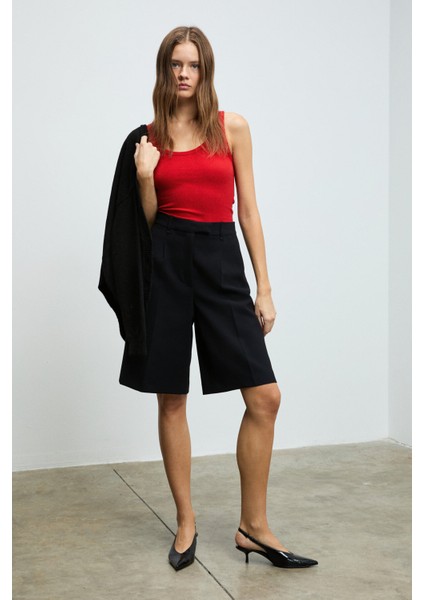 Lıllesol Kadın Fitilli Görünümlü Slim Fit Vücuda Oturan Havuz Yakalı Pamuklu Basic Kırmızı Atlet indirimleri