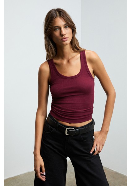 Lıllesol Kadın Fitilli Görünümlü Slim Fit Vücuda Oturan Havuz Yakalı Pamuklu Basic Bordo Atlet modelleri