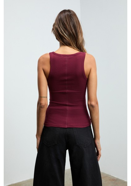 Lıllesol Kadın Fitilli Görünümlü Slim Fit Vücuda Oturan Havuz Yakalı Pamuklu Basic Bordo Atlet