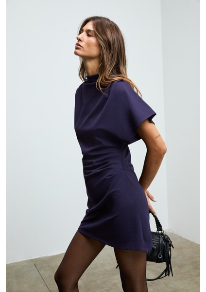 MAXINE Kadın Omuz Ve Bel Kısımlarında Pile Detaylı Dik Yaka Fermuarlı Kısa Kollu Mini Mor Elbise modelleri