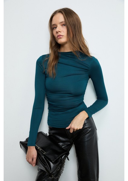 SOLEMA Kadın Bisiklet Yakalı Büzgü Detaylı Slim Petrol Mavisi Bluz modelleri