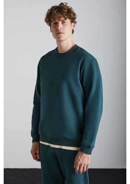 TRAVIS Erkek Organik Kumaşlı Yumuşacık Regular Fit Yuvarlak Yakalı Koyu Yeşil Sweatshirt fırsatları