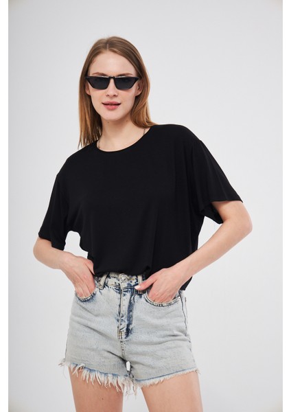 Siyah Baskısız Düz Bisiklet Yaka Kadın Oversize T-Shirt modelleri