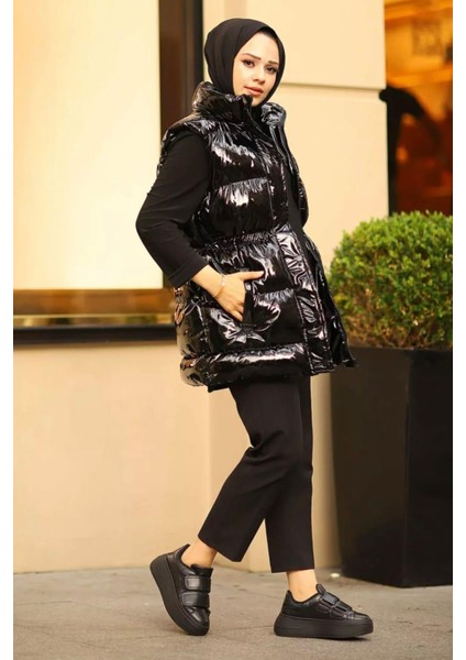 Kadın Çıt Çıtlı Fermuarlı Cepli Siyah Parlak Şişme Yelek