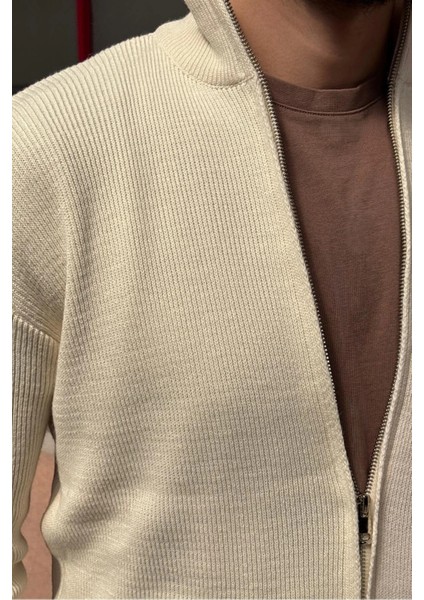 Erkek, Dik Yaka, Fermuarlı, Esnek Yapılı, Fit Görünüm Kazak, Hırka PLTK14 indirimleri