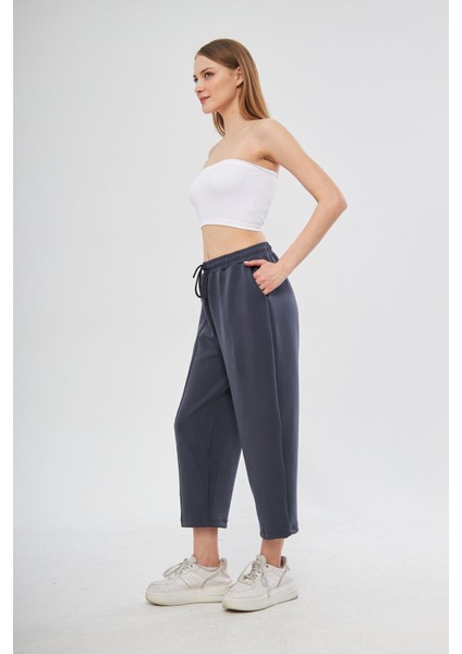 Antrasit Ultra Yumuşak, Dikiş Detaylı Havuç Kesim Bağcıklı Lastikli Bilek Boy Kadın Modal Pantolon fırsatları