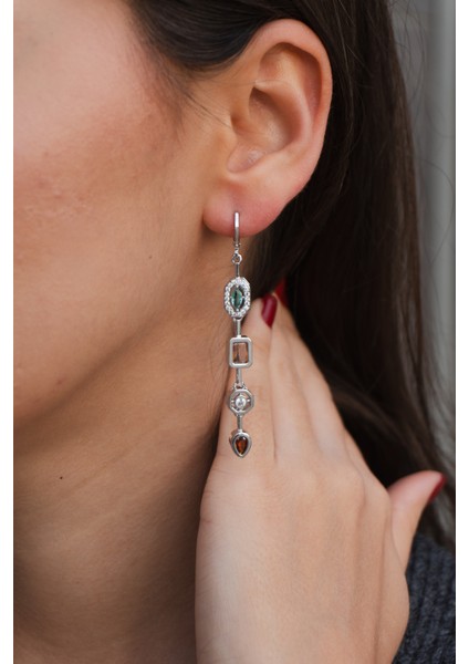 Çelik Uzun Sallantılı Zirkon Taşlı Küpe fiyatları