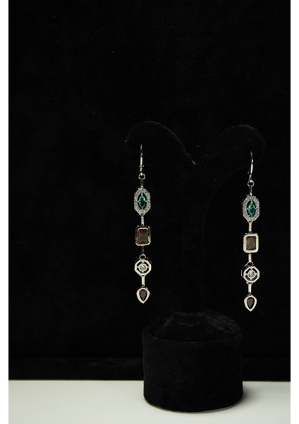 Çelik Uzun Sallantılı Zirkon Taşlı Küpe