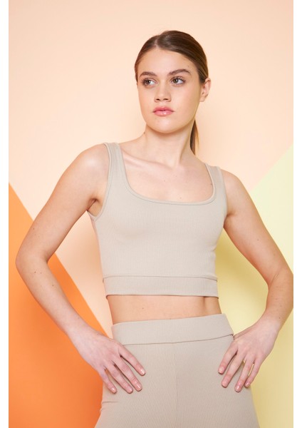 Bej Fitilli Kare Yaka Esnek Örme Crop Büstiyer Atlet