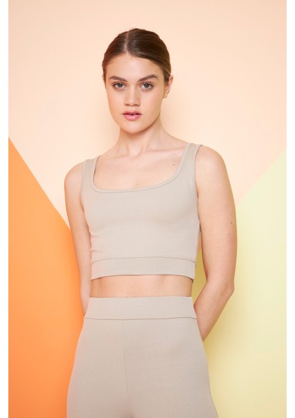 Bej Fitilli Kare Yaka Esnek Örme Crop Büstiyer Atlet modelleri