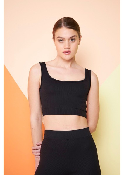Siyah Fitilli Kare Yaka Esnek Örme Crop Büstiyer Atlet