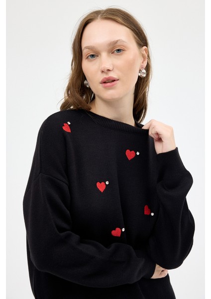 Siyah Kalp Desenli Örme Kadın Kazak 7120 indirimleri