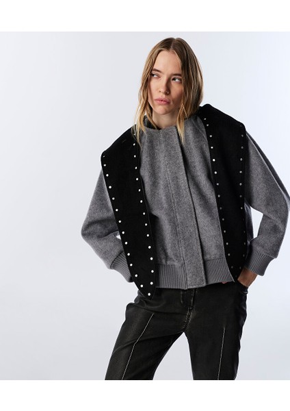 TROK BASKILI COLORBLOCK KABAN TW6250008053036 fiyatları