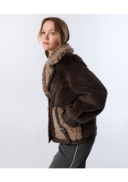 KONTRAST DOKULU COLORBLOCK SUNİ KÜRK TW6250012046074 modelleri