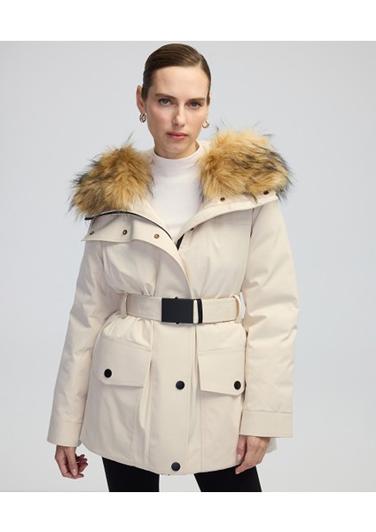Suni kürklü ve kuşaklı mont IW6240012193018