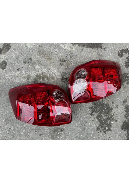 Toyota Auris Sağ Sol Stop Lambası Set 2007-2009