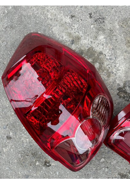 Toyota Auris Sağ Sol Stop Lambası Set 2007-2009 fiyatları