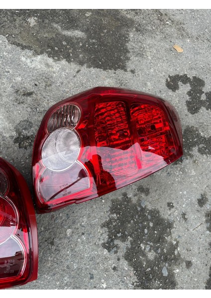 Toyota Auris Sağ Sol Stop Lambası Set 2007-2009 modelleri