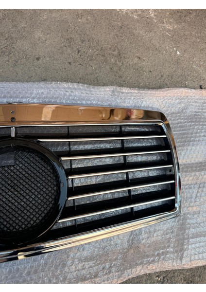 Mercedes W201 Panjur Ön Krom Komple 1982-1991 modelleri