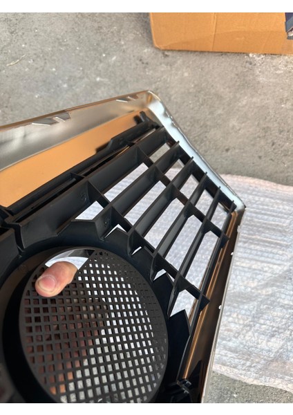 Mercedes W201 Panjur Ön Krom Komple 1982-1991 fırsatları