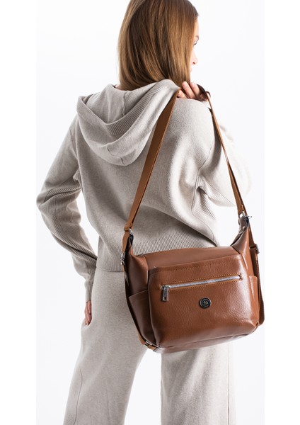 Kadın 4 Bölmeli Suni Yumuşak Deri Omuz ve Sırt Çantası modelleri