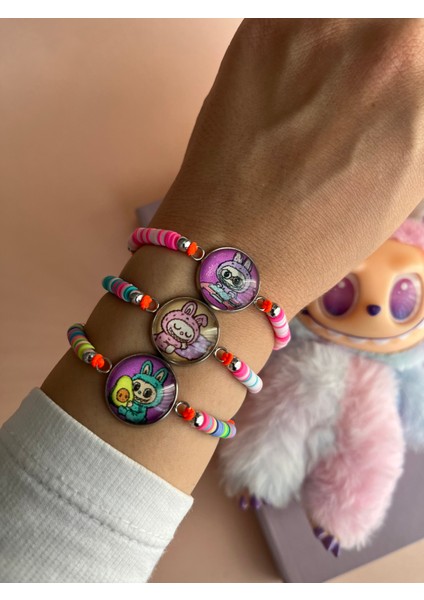 Labubu Figürlü Fimo Boncuklu Makrome Bileklik (Rastgele Gönderim) fiyatları