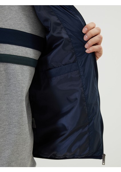 Yeni Sezon Standart Kalıp Dik Yaka Erkek Şişme Yelek fırsatları