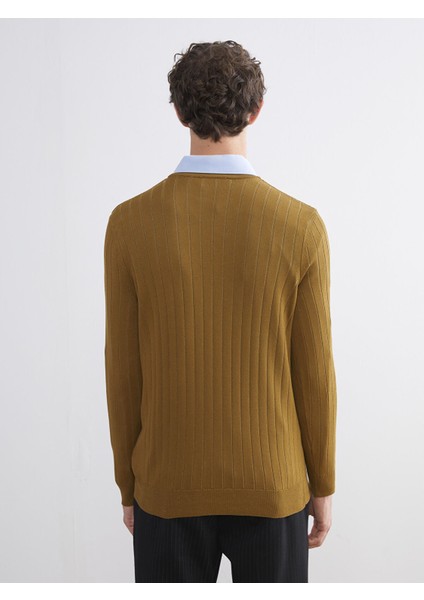 Yeni Sezon Yarım Balıkçı Yaka Erkek Triko Kazak fırsatları