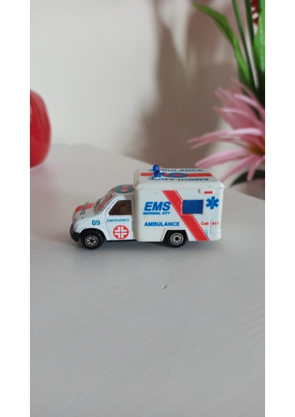 Vintage Ems Natıonal.com Mini Ambulans & 8 cm indirimleri