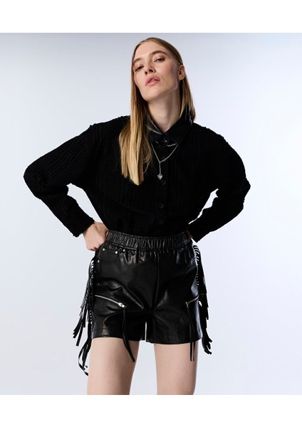 DERİ GÖRÜNÜMLÜ PÜSKÜLLÜ ŞORT TW6250013003001 fiyatları