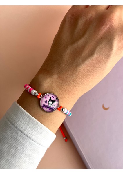 Kuromi Figürlü Fimo Boncuklu Makrome Bileklik (Rastgele Gönderim) indirimleri