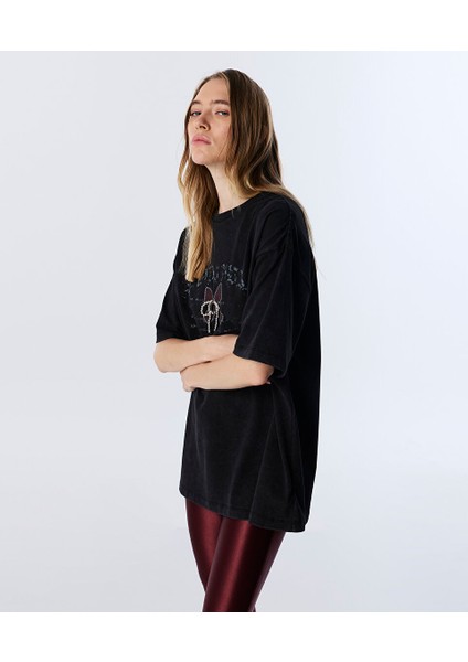 METAL AKSESUARLI VE BASKILI TİŞÖRT TW6250070124036 fiyatları