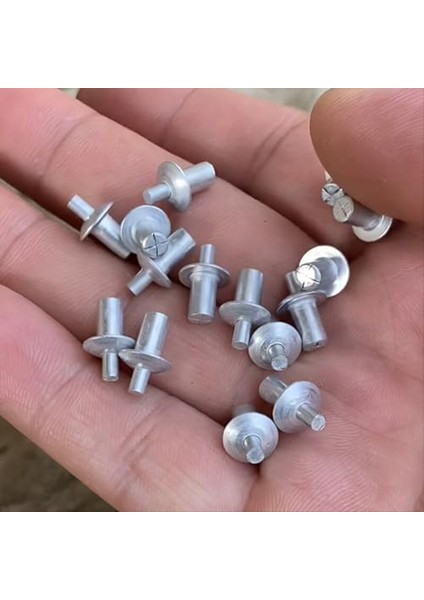 Yuvarlak Kafalı Alüminyum Çekirdek Perçinler Vuruş Tipi Genişleme Alüminyum Perçinler Yarım Yuvarlak Kafa Alüminyum Çekirdek Perçinleri (Yurt Dışından) indirimleri