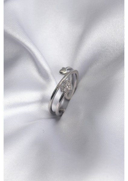 Pirinç Gümüş Renk Zirkon Taş Detay Kalp Model Kadın Yüzük fiyatları